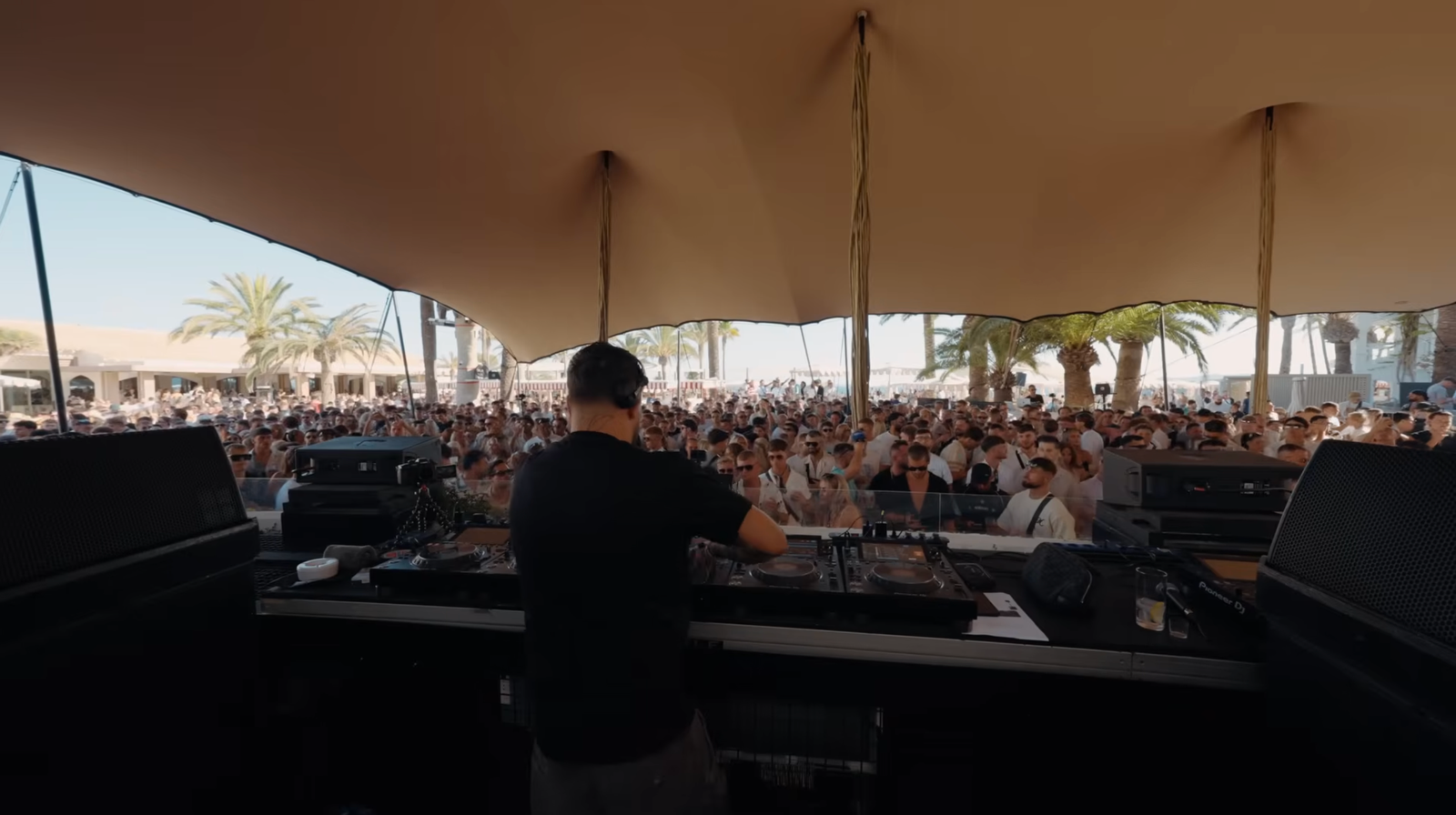 FrankStorm-Background2